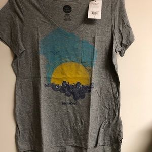 Life Is Good short sleeve pocket tee Large NWT